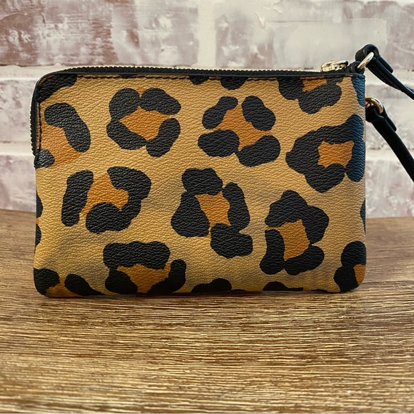 Coach • Ocelot Animal Print • Corner Zip Wristlet in Black/Tan - Picture 6 of 10